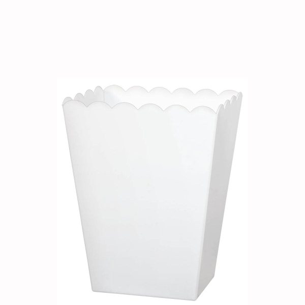 White Medium Plastic Scalloped Containers Hot on Sale